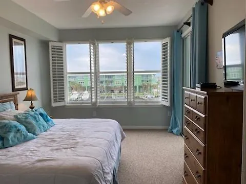 Navy Cove Harbor 1206 By Collection Apartment