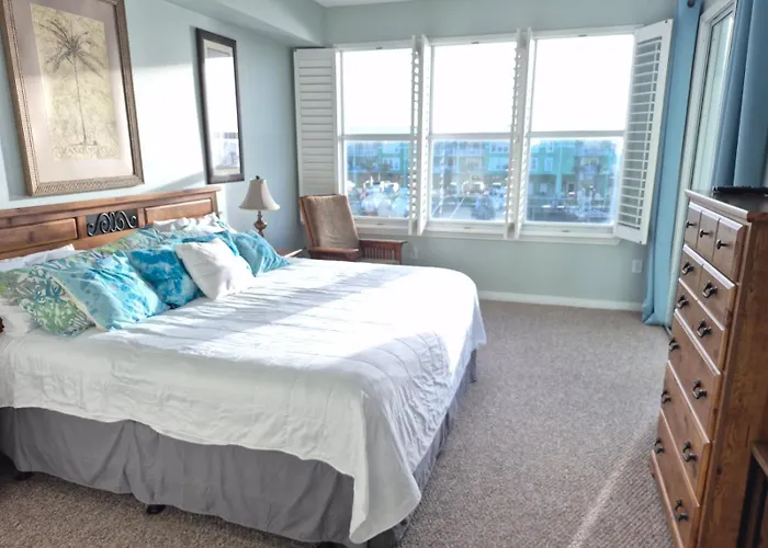 Apartment Navy Cove Harbor 1206 By Collection